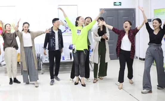 说明: C:\Users\Administrator\Desktop\640.webp (15).jpg 说明: C:\Users\Administrator\Desktop\640.webp (15).jpg